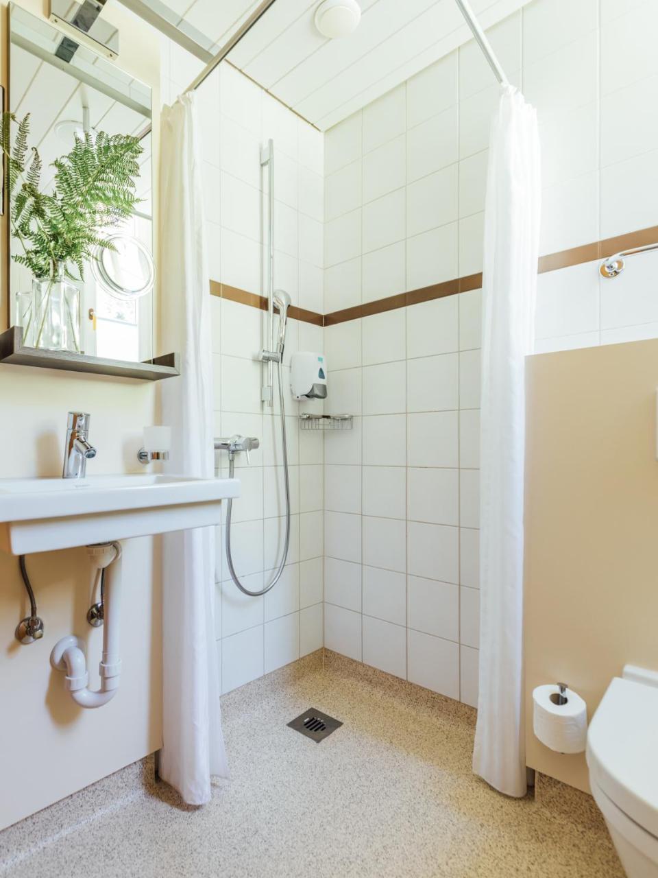 Budget Rooms Gstaad Schönried Εξωτερικό φωτογραφία