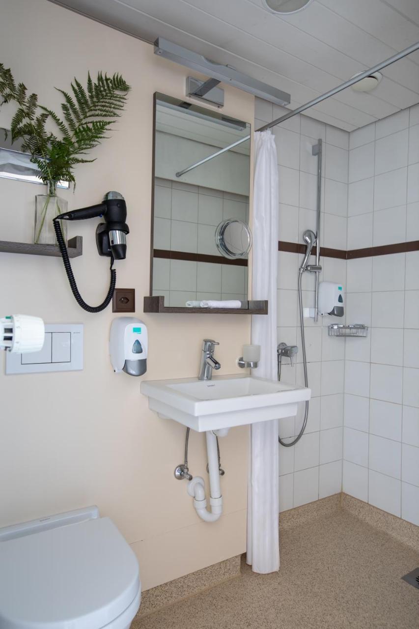Budget Rooms Gstaad Schönried Εξωτερικό φωτογραφία